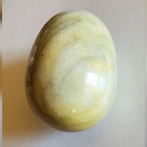 Vtg. Alabaster/Marbled Egg